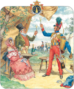 In einer festlichen Umgebung stoßen ein Soldat und ein Gentleman mit Sektgläsern an, während eine Dame lächelt und zusieht.
