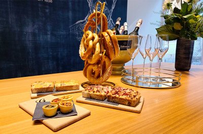 Snacks beim Deutschen Sekttag 2026 bei Geldermann: Pain Rustique, Mini-Quiches und Brezeln 