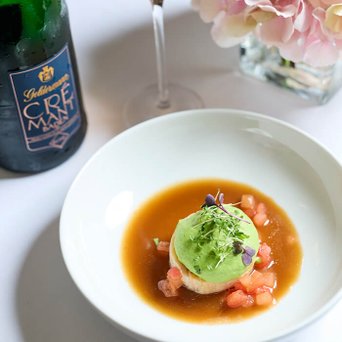 Geldermann Soirée Rosé: Ein köstliches Gericht von Johann Lafer und eine Flasche Geldermann Crémant