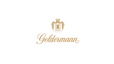 Ein minimalistisches Logo, das das Wort Geldermann in goldener Schrift zeigt, ergänzt durch ein stilisiertes Wappen-Element.