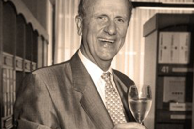 Geldermanns Firmengeschichte: Porträtfoto von René James Lallier, letzter Nachfahre der Gründerfamilie Deutz